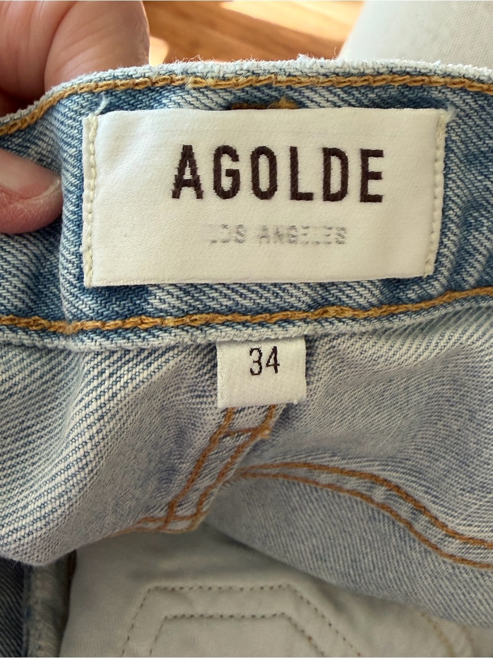 Agolde Mila High Rise Denim short NWT vintage style frayed leg size 34 - Picture 6 of 8